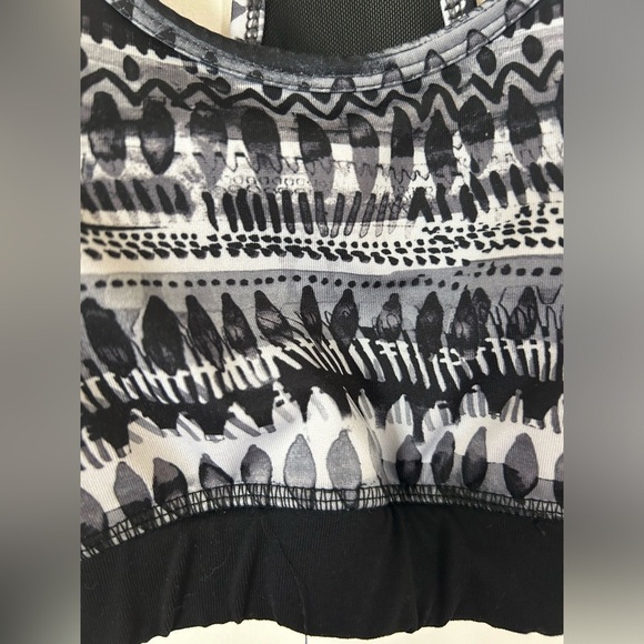 Nike Dry-Fit Tribal Pattern Sports Bra​ - Picture 2 of 6